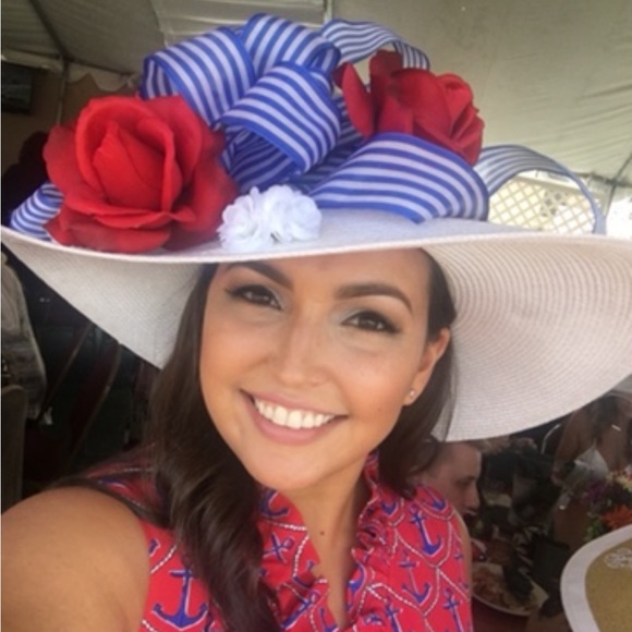 NAUTICAL Derby Hat with Red Roses - Picture 10 of 11